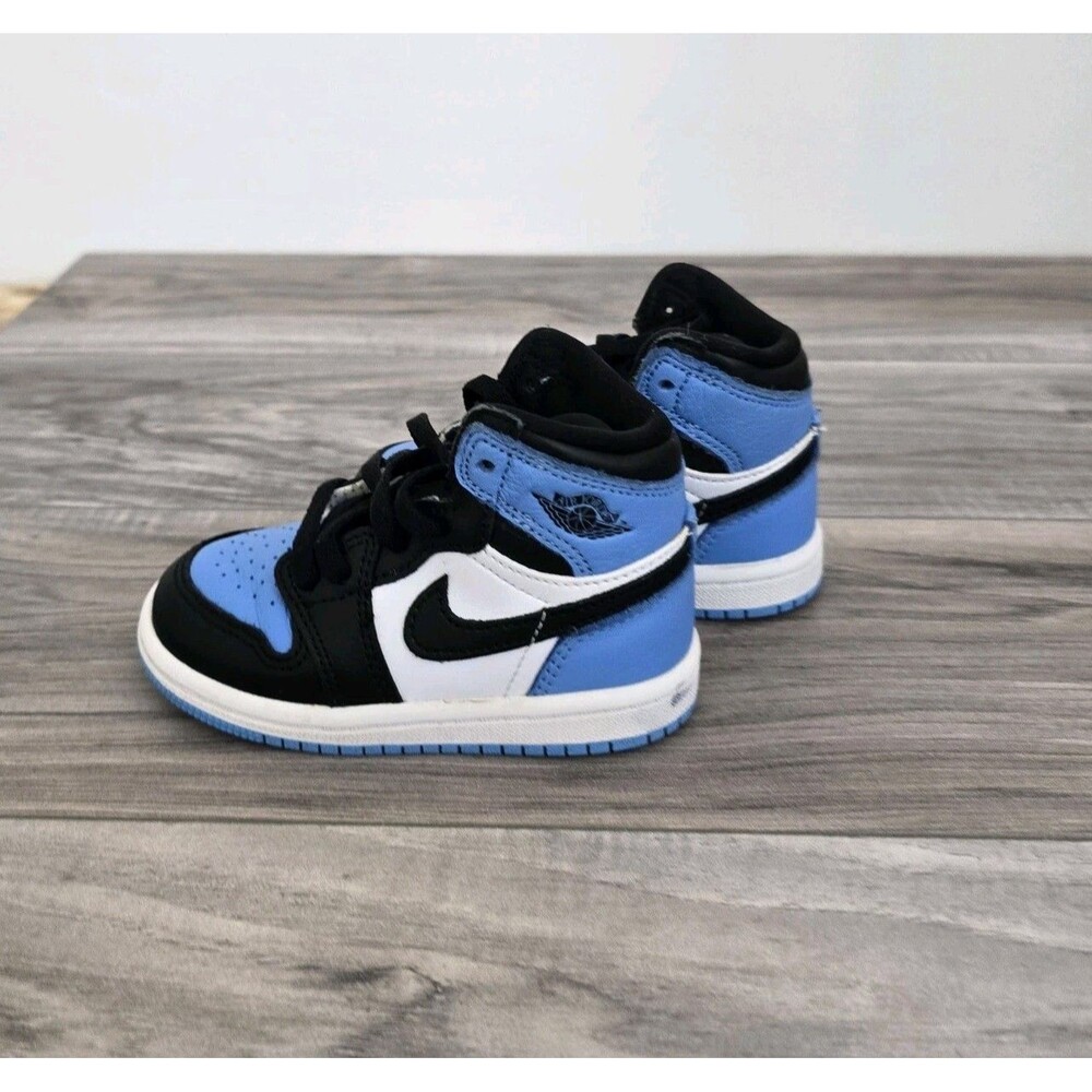 Nike Air Jordan 1 Retro High OG TD Size 6C Unc Blue Toddler Sneakers
